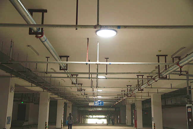 安装了198套光导照明的合肥小区